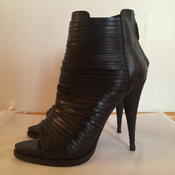 Givenchy - Multistrap peep-toe booties US 8 | IT 38 - Picture 2 of 6